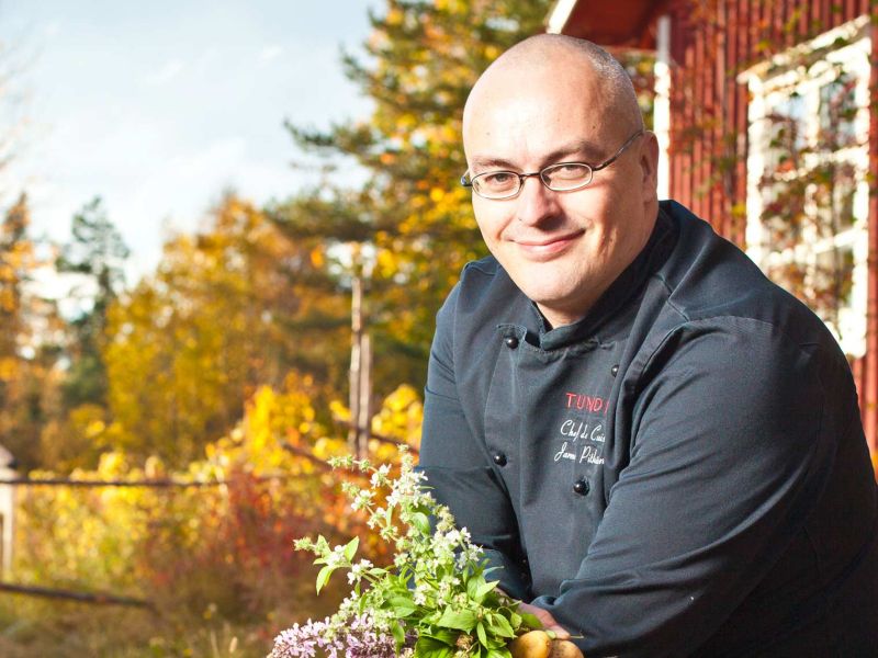 Keittiömestari-keraamikko Jarmo Pitkänen